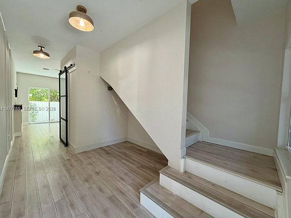 5th image of 1035 NW 2nd Ave