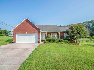 115 Luke Leinart Ln, Rocky Top, TN 37769
