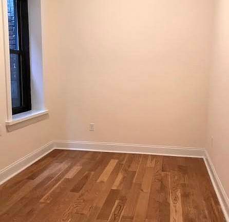 5th image of 49 Grove St APT 4A