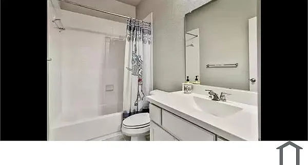 5 bed, 2600 sqft, $3,500 — Photo 3