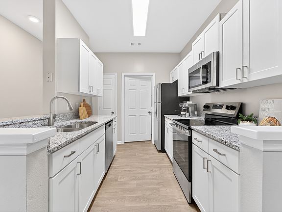 5th image of 1402 Bridford Pkwy #1442P