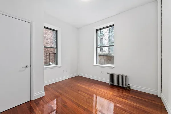 Rented by Douglas Elliman | media 18