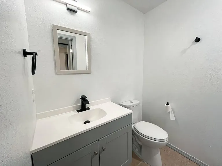 1054 Buccaneer Dr #1054 — Photo 1