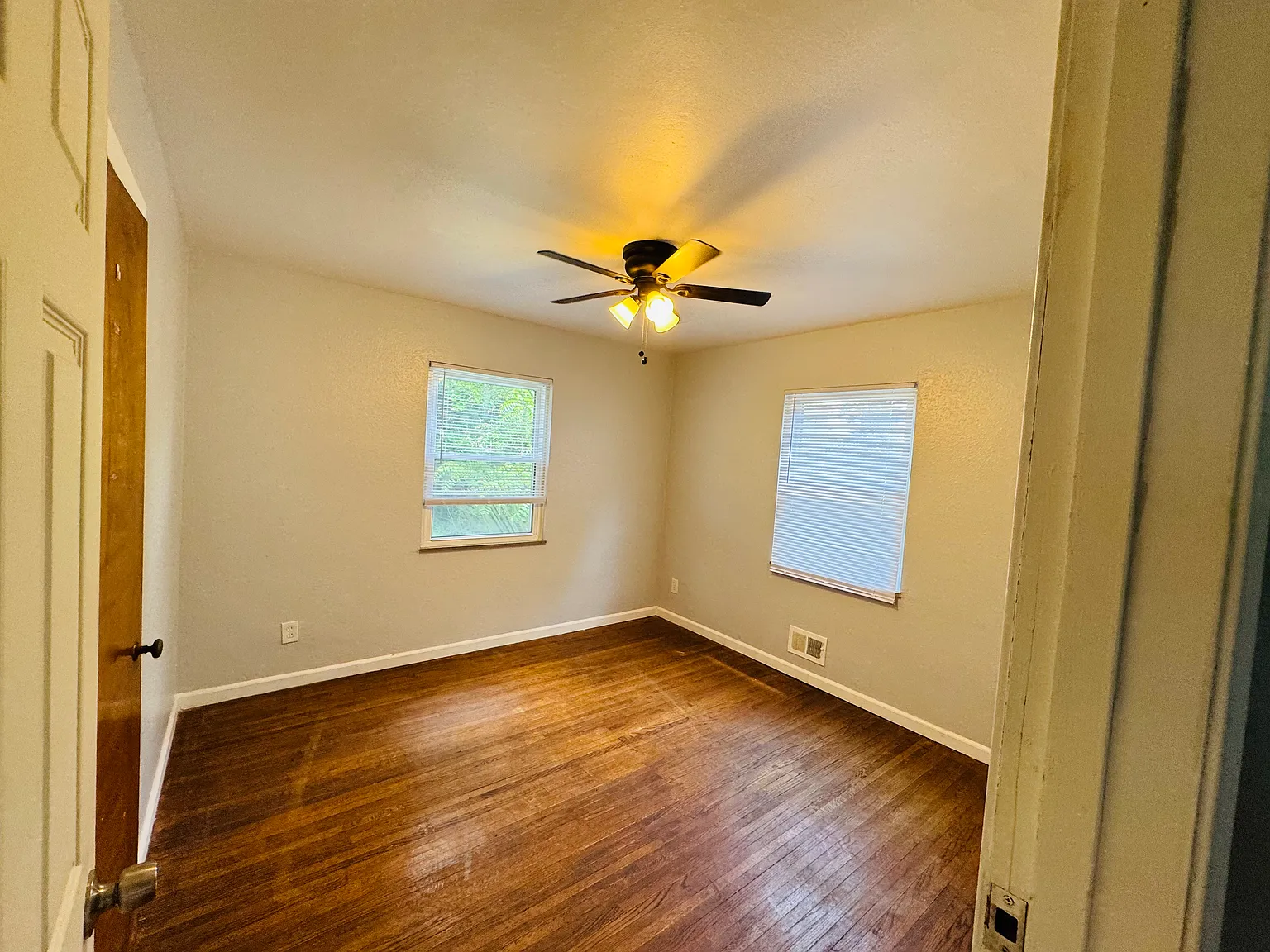 4 bed, 1560 sqft, $1,350 — Photo 3