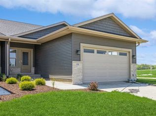 931 Oakland Trl, Solon, IA 52333