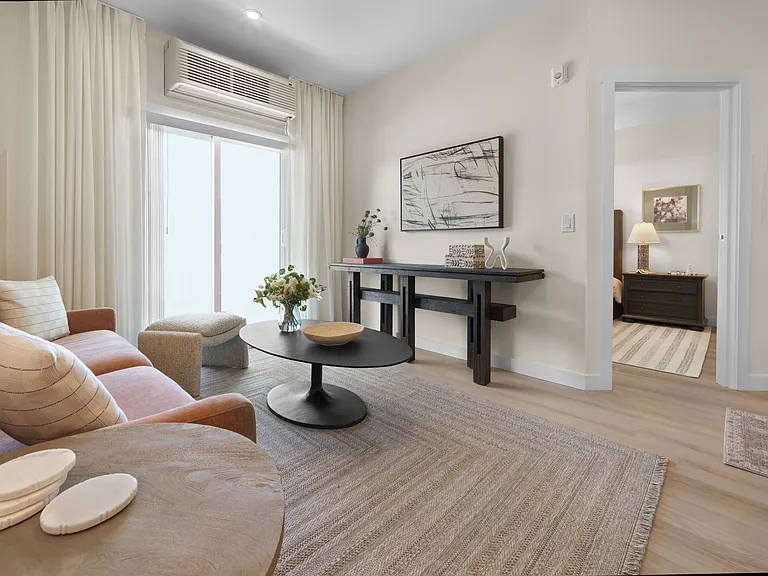 300 Rankin Dr — Photo 12