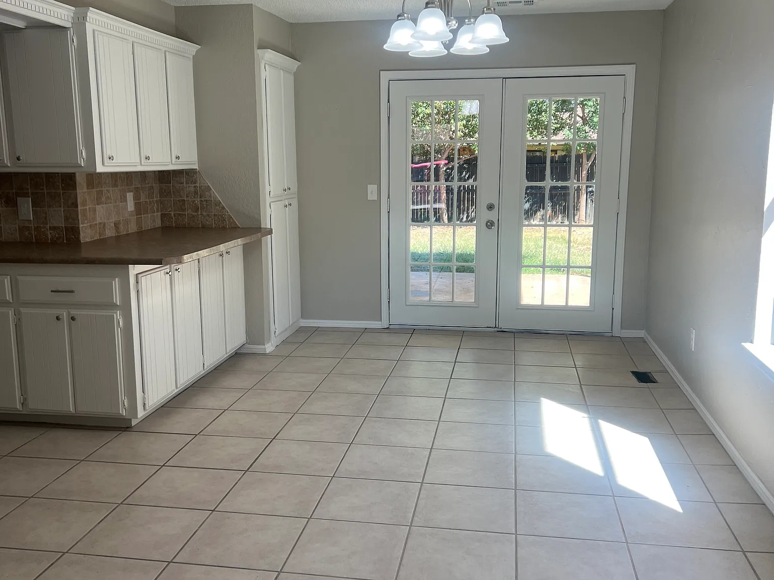 11300 North Eagle Lane — Photo 4