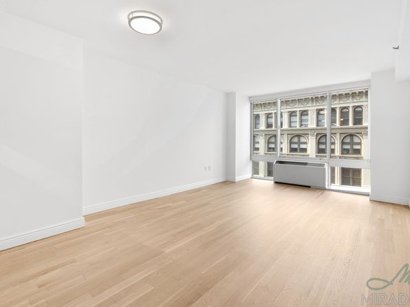 60 W 23rd St APT 730