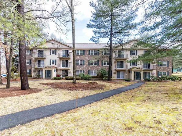 5 Autumn Leaf Drive #10, Nashua, NH 03060