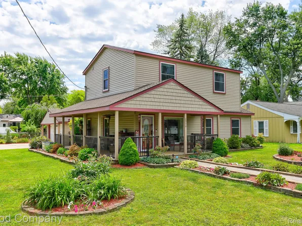 2996 James Rd, Auburn Hills, MI 48326
