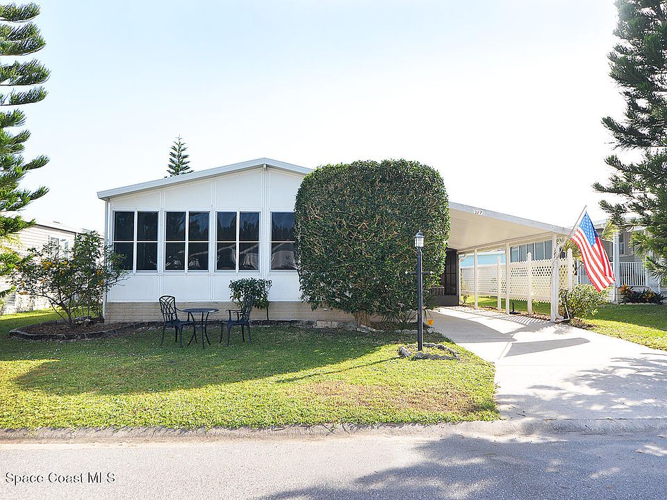 1st image of 327 Kiwi Dr