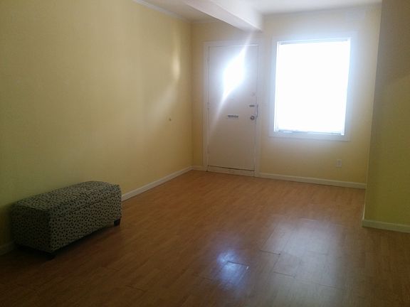2nd image of 626 Spruce St #B