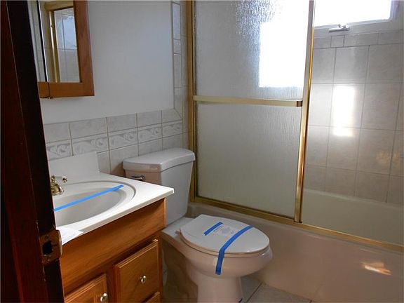 5th image of 3814 Fleetwood Dr