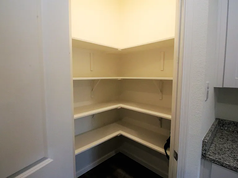 1226 Herring Dr — Photo 15