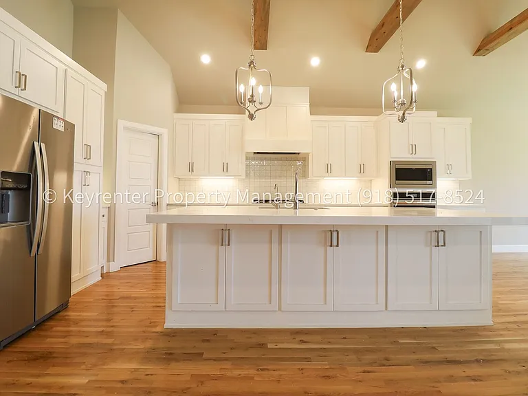 3809 W Union St — Photo 17