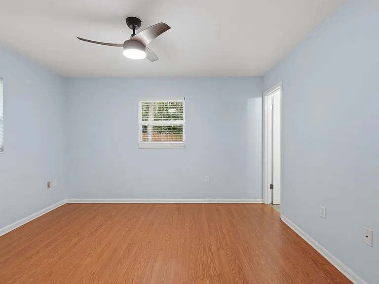 3309 NW 18th St — Photo 15