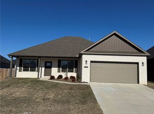 730 Merryfield St, Bentonville, AR 72713