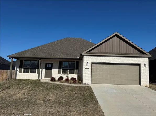 730 Merryfield St, Bentonville, AR 72713