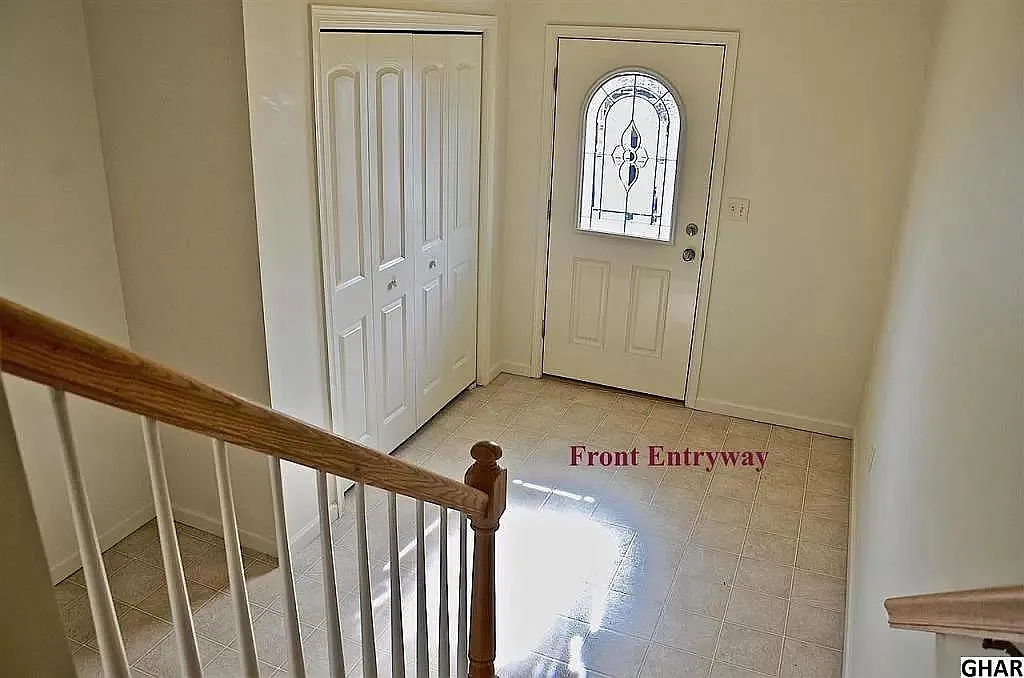 3 bed, 2.5 bath, 1920 sqft, $2,000 — Photo 4