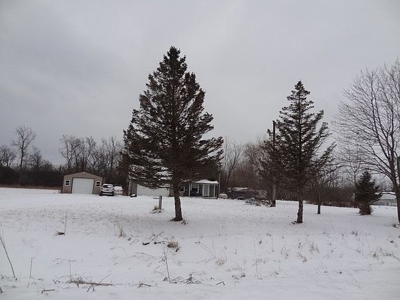 3rd image of 13315 Fisher Rd