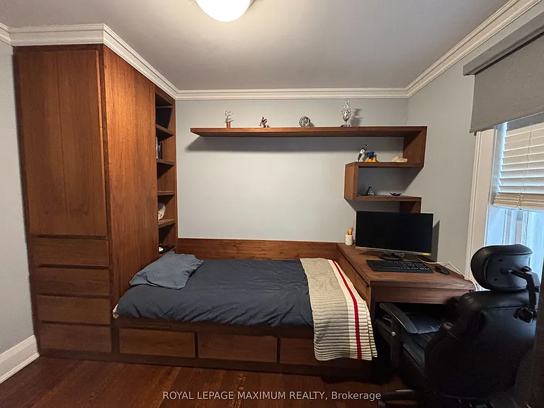 47 Vermont Ave — Photo 27