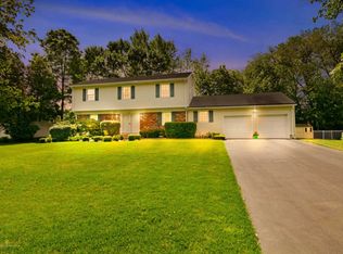 11 Faith Dr, Ocean, NJ 07712