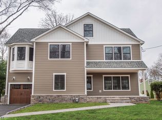 106 Hazelhurst Ave, Glen Rock, NJ 07452