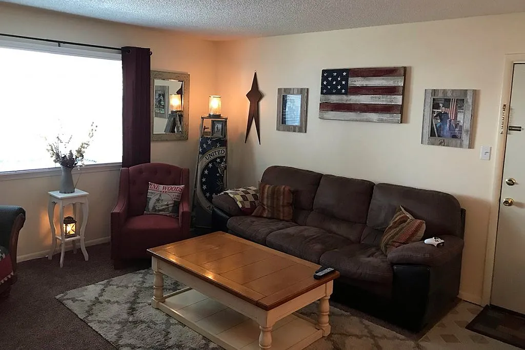 Sagebrush Cheyenne Apartments — Photo 4
