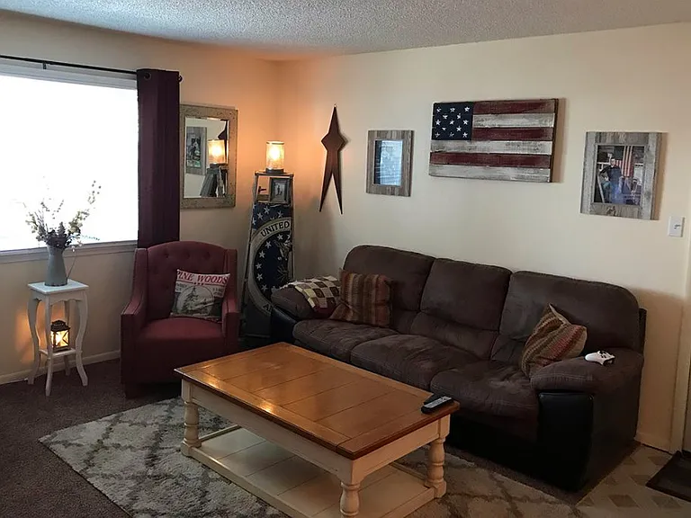 Sagebrush Cheyenne Apartments — Photo 4