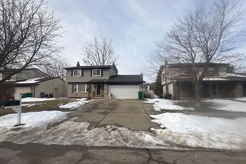 5680 Caren Dr photo 1