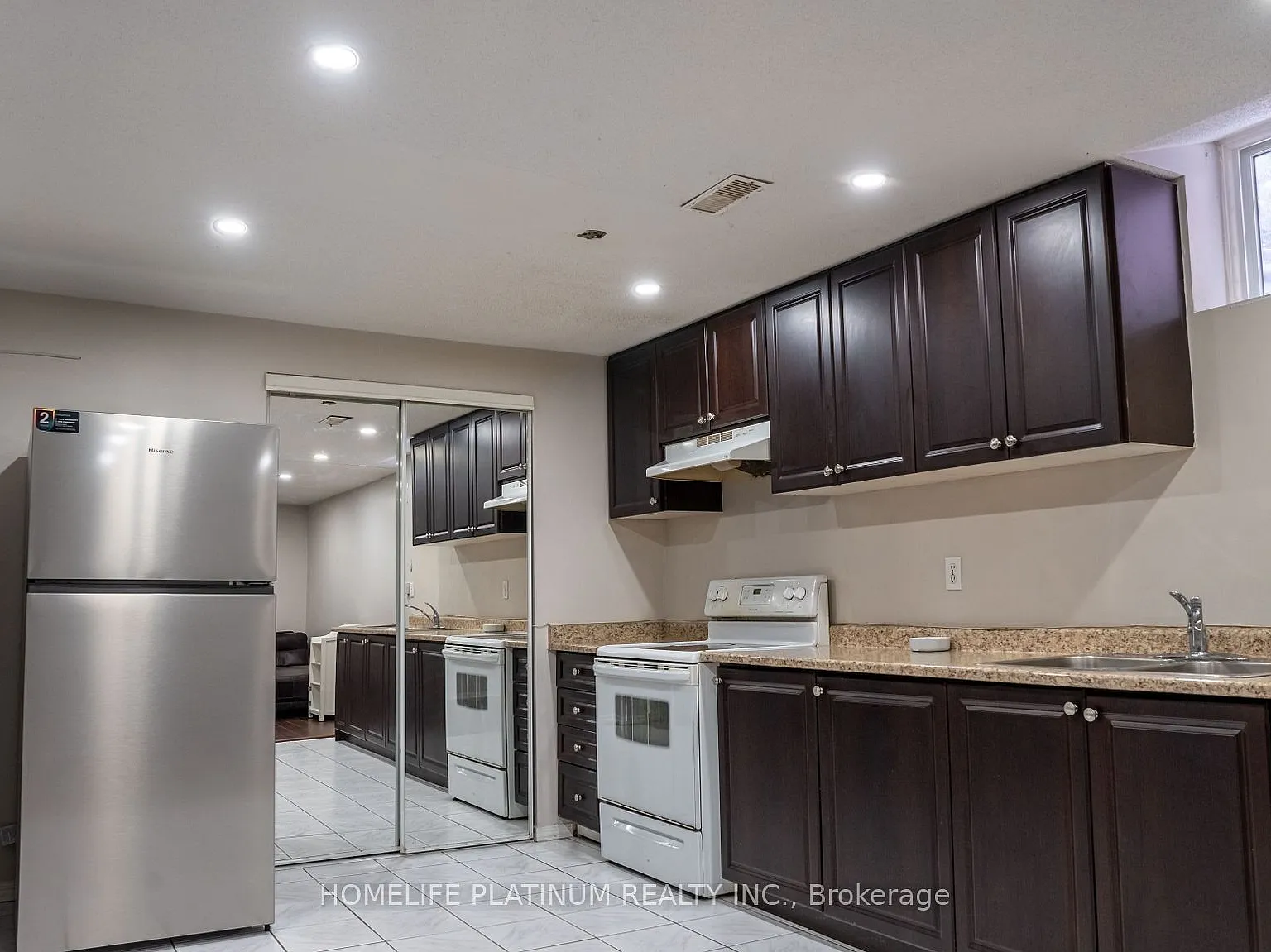 2 bed, $1,700 — Photo 2