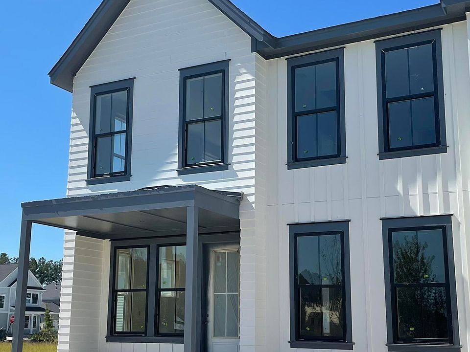 1st image of 111 Pocket Bend Cir