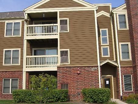 1st image of 127 Glengarry Dr APT 105