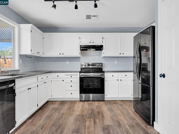 5th image of 4093 S Anchor Ct