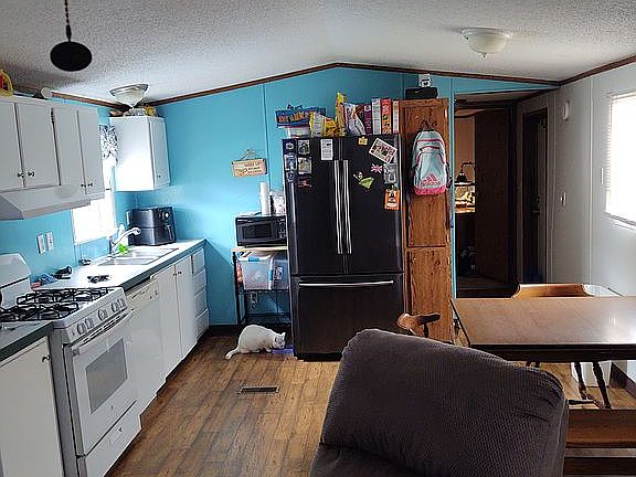 5th image of 11 Sans Souci Trailer Park