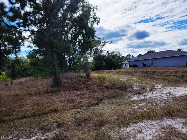 3125 29th St SW, Lehigh Acres, FL 33976