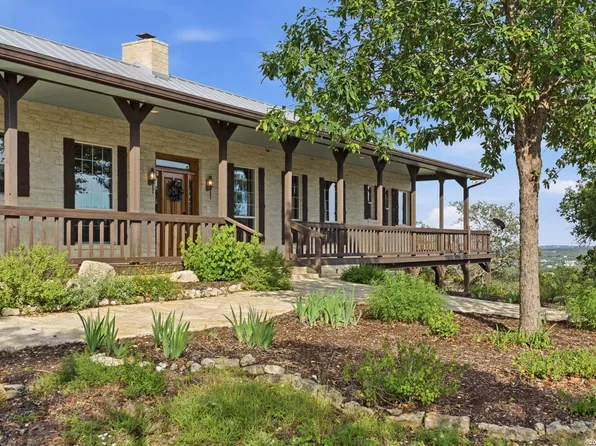 26 SEEWALD RD, Boerne, TX 78006