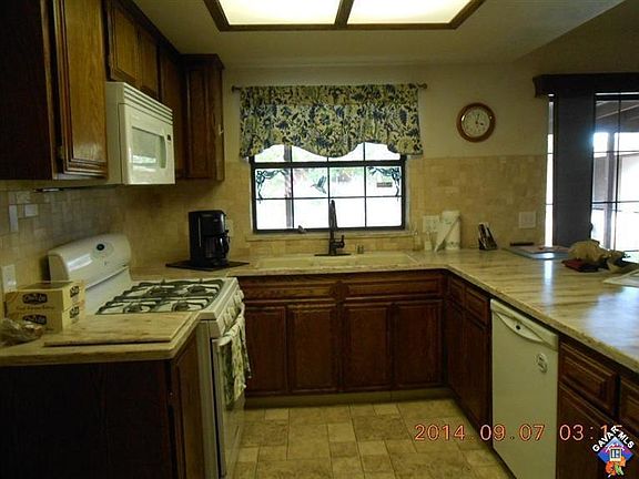 5th image of 1037 E Avenue J5