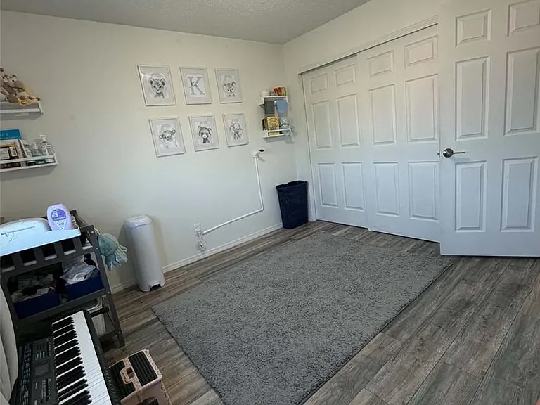 4925 Enid Way — Photo 18