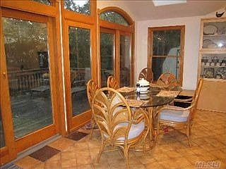 3rd image of 324 Wellwood Dr