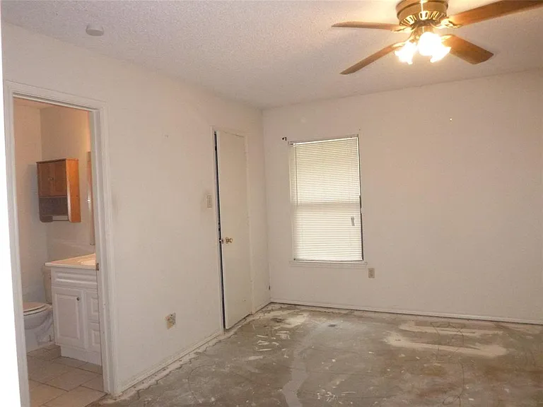 5704 Sterling Green Trl — Photo 8
