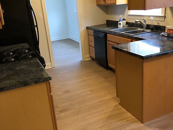 4th image of 7008 Milne Blvd