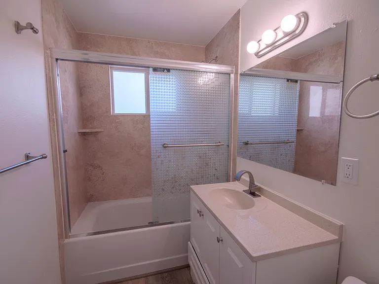 9911 NE 119th Ct — Photo 10