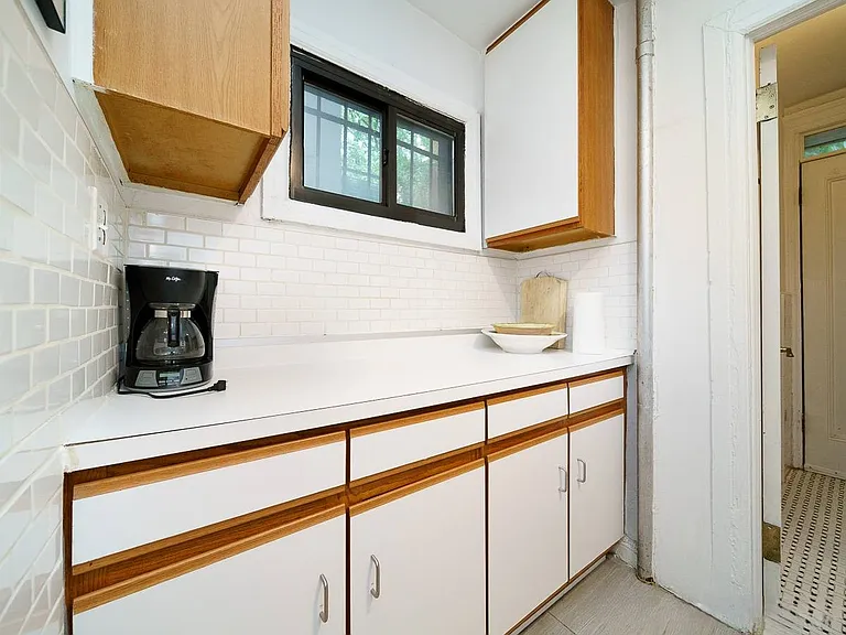 51 W 88th St #1D — Photo 6