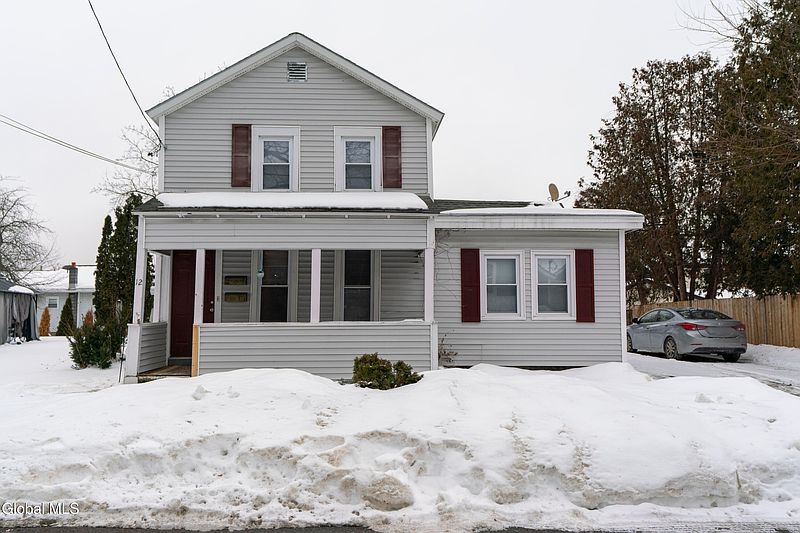 2nd image of 12 Hyde Street
