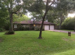 9301 Spring Branch Dr, Houston, TX 77080