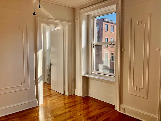 Rented by Brooklyn Heights Real Estate Inc | media 23