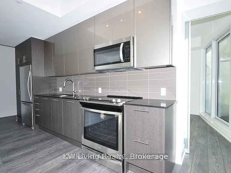 403 Church St #2805 — Photo 2
