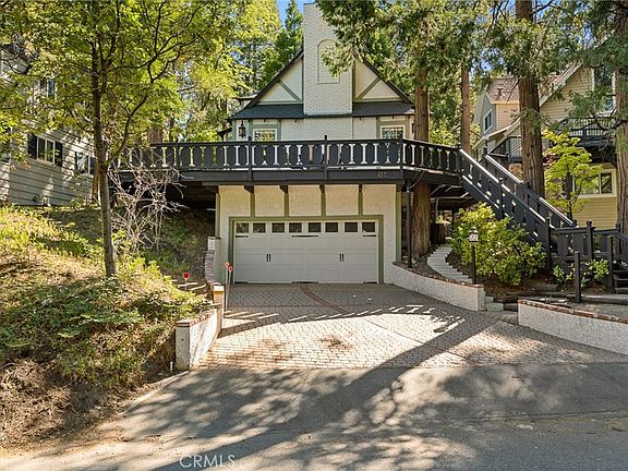 2nd image of 137 John Muir Rd