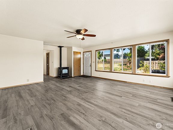 5th image of 1648 Wolves Road